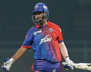 "Ill" Shaw out of IPL, hints DC assistant coach Watson