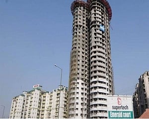 'Refund homebuyers before Feb 28', SC on Supertech twin tower demolition