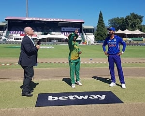 3rd ODI: India win toss, opt to bowl against South Africa