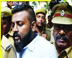 82 jail staff cog in Sukesh crime wheel in probe net