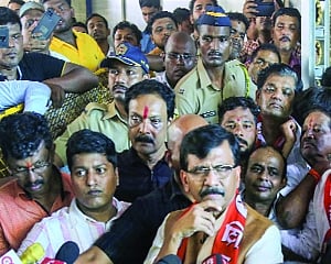 Axe on 16 MLAs! Dy Speaker sets June 27 for show-cause