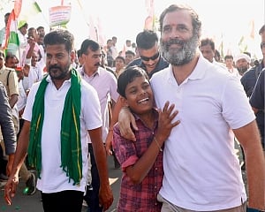 Bharat Jodo Yatra continues in Kamareddy district on last day in T'gana