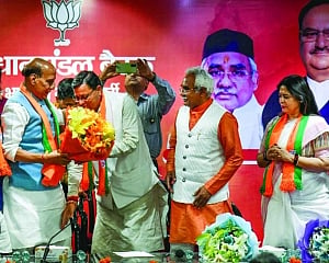 BJP retains Dhami, Sawant for victory against all odds