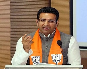 BJP slams AAP CMs Kejriwal, Mann for high pollution, asks them to quit