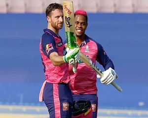 Buttler ton powers RR to 193/8 against MI