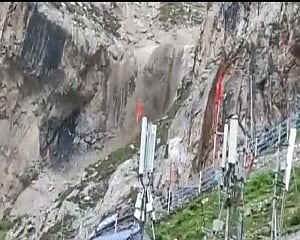 Cloudburst hits Amarnath cave area, rescue operation launched