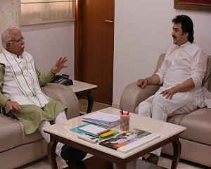 Cong MLA Kuldeep Bishnoi meets BJP chief Nadda, CM Khattar