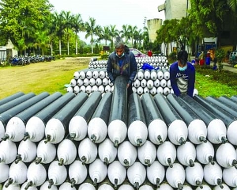 Corona’s incursion unabated, cases grow 55%