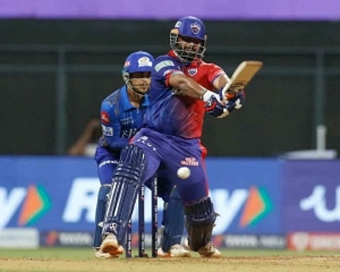 DC post 159/7 against MI in must-win match
