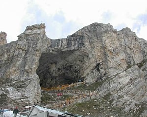 Death toll in Amarnath cloudburst rises to 16; 15,000 stranded pilgrims evacuated