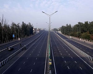 Delhi soon will have 'European style' roads: Sisodia
