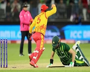 Former Pakistan players question team selection after "embarrassing" defeat to Zimbabwe