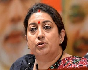 Goa bar row: Delhi HC says Smriti Irani, daughter not owners of restaurant, no licence ever issued in their favour