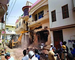 Govt delivers bulldozer blow in Prayagraj