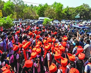 Hijab clash in Karnataka shuts schools, colleges