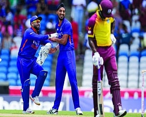 India look to continue winning run