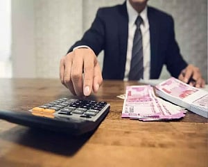 India outperforms emerging market peers in April-Dec 21’