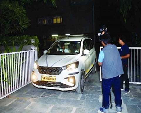 IT raids on illegal funds of unrecognised parties