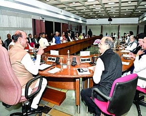 Job, price rise, LAC to heat up Winter Session