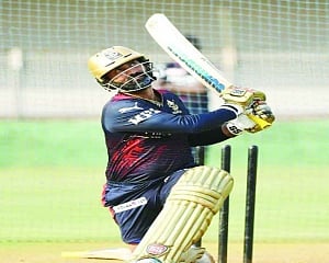 Karthik looks patchy in nets, Dravid says 'call on him tomorrow'