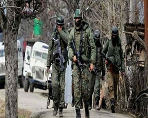 Kashmir gunfight: Condition of injured 3 soldiers, 2 civilians stable
