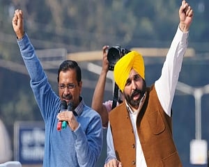 Kejriwal, Mann lead roadshow to thank voters, celebrate resounding victory in Pb polls