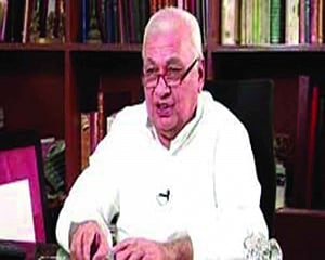 Kerala Guv asks 9 VCs to quit by 11.30 AM today