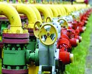 Kirit Parikh panel submits gas report
