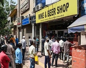 LG recommends CBI probe into Delhi govt's excise policy: Officials