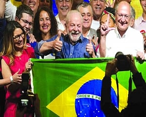 Lula to reclaim Brazil's presidency after beating incumbent Bolsonaro
