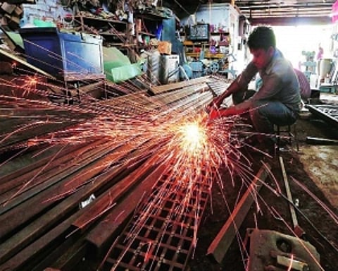 Manufacturing sector gets USD 21 bn FDI in FY22
