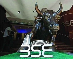 Markets bounce back after 4-day decline; Sensex jumps over 600 points in early trade