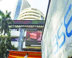 Markets rebound after four-day rout; IT, pharma stocks sparkle