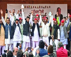 Maurya, Saini embrace SP