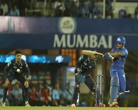 MI post 177 for 6 against GT