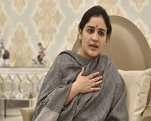 Mulayam Singh Yadav's daughter-in-law Aparna Yadav joins BJP