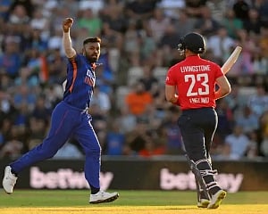 My mindset doesn't take me too high, neither low: Hardik Pandya