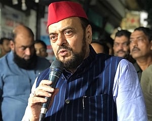 SP decides to walk out of MVA after Babri Masjid demolition post by Uddhav's aide