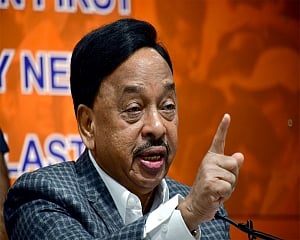 Uddhav became CM by sacrificing Hindutva, will not win more than 25 seats: Rane
