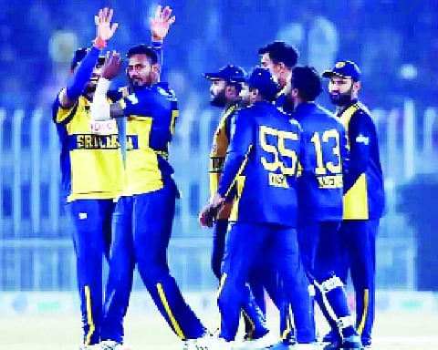 Chameera puts Sri Lanka in final of T20 tri-series