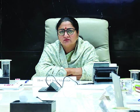 CM Rekha Gupta warns DMRC against construction dust pollution