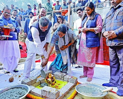 CM Rekha lays foundation stone of Atal Garden