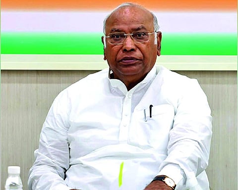 Congress proud flagbearer of Vande Mataram: Kharge