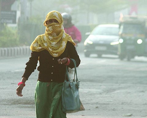 Delhi tops pollution charts as AQI hits 322