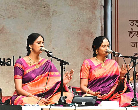 Devotional dialogue dazzles