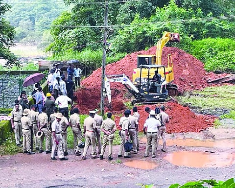 Dharmasthala case: SIT files charge sheet, six accused named