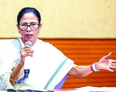 Mamata to construct Mahakaal temple, cricket stadium after Richa Ghosh