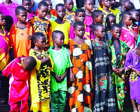 Nigerians welcome 130 freed schoolchildren, teachers