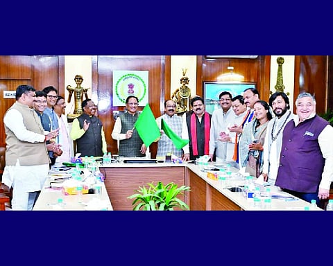Sai rolls out Mukhyamantri Gramin Bus Seva Yojana-II to 180 villages
