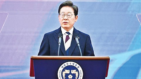 South Korean President returns to Presidential Palace